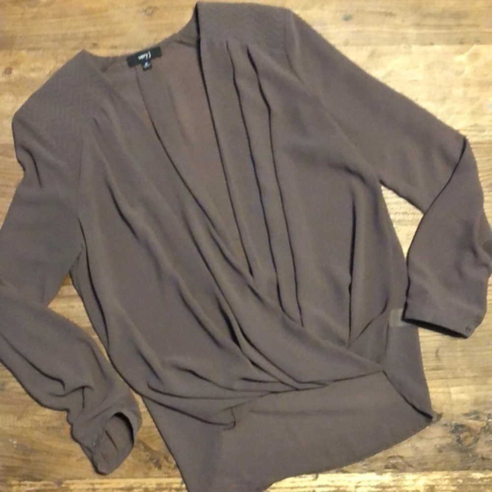 Very J blouse brown size‎ medium t2